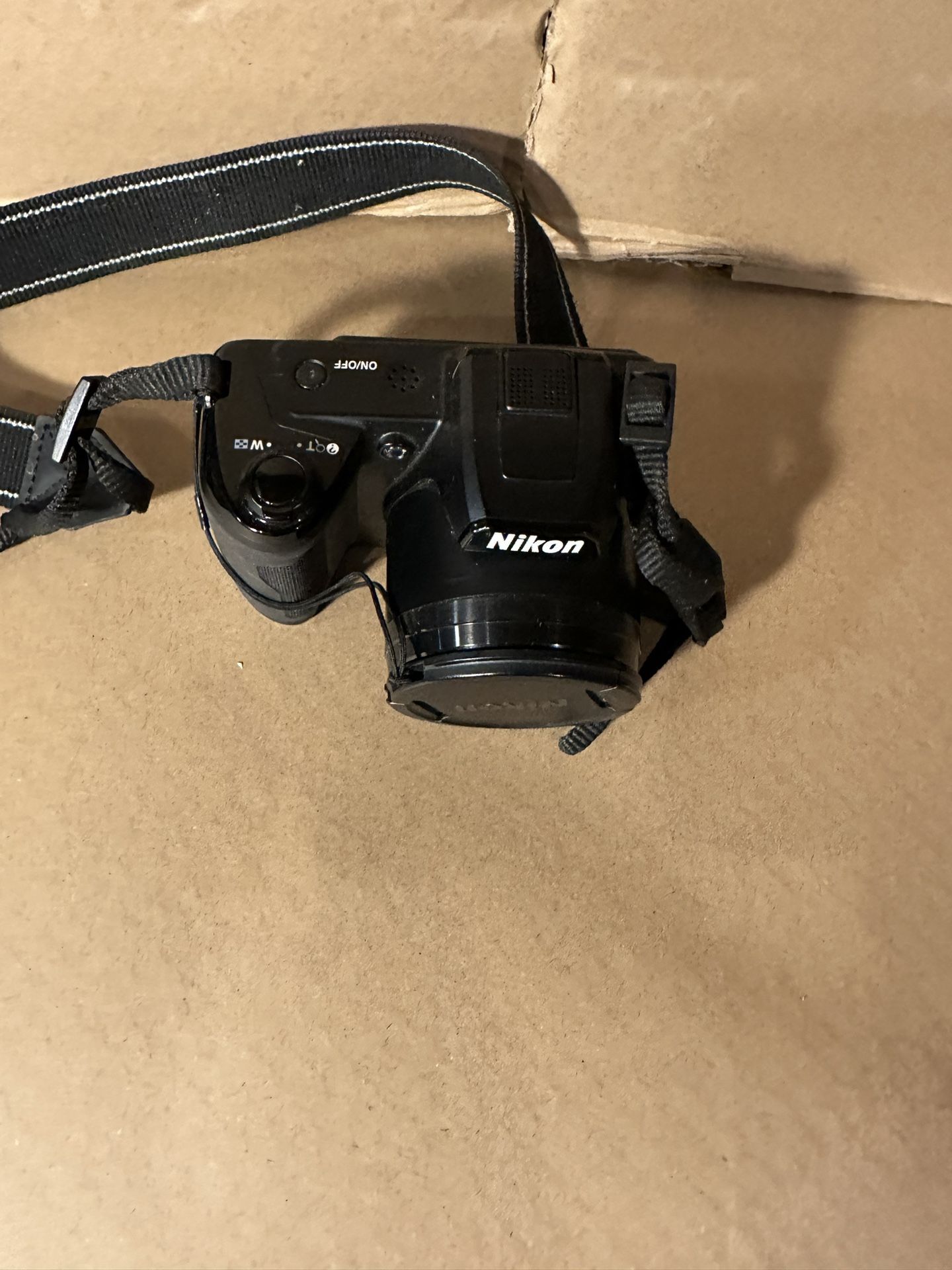 Black Nikon Coolpix L105 Wide Optical Zoom Digital Point & Shoot Camera