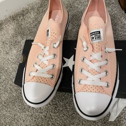 Women’s Converse 
