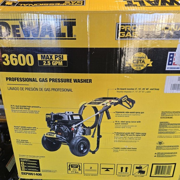 Dewalt 3600 PSI 2.5 GPM Gas Cold Water Professional Pressure Washer with HONDA GX200 Engine