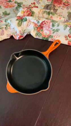Le Creuset cast iron 91/2” skillet in Flame
