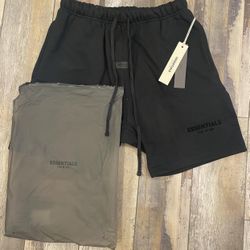 ESSENTIAL SHORTS 