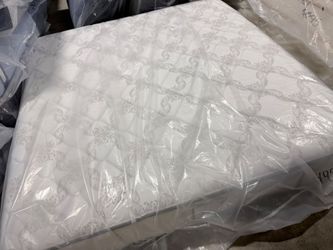 Sale! King Mattress SEALY