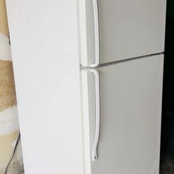 Whirlpool Refrigerator 