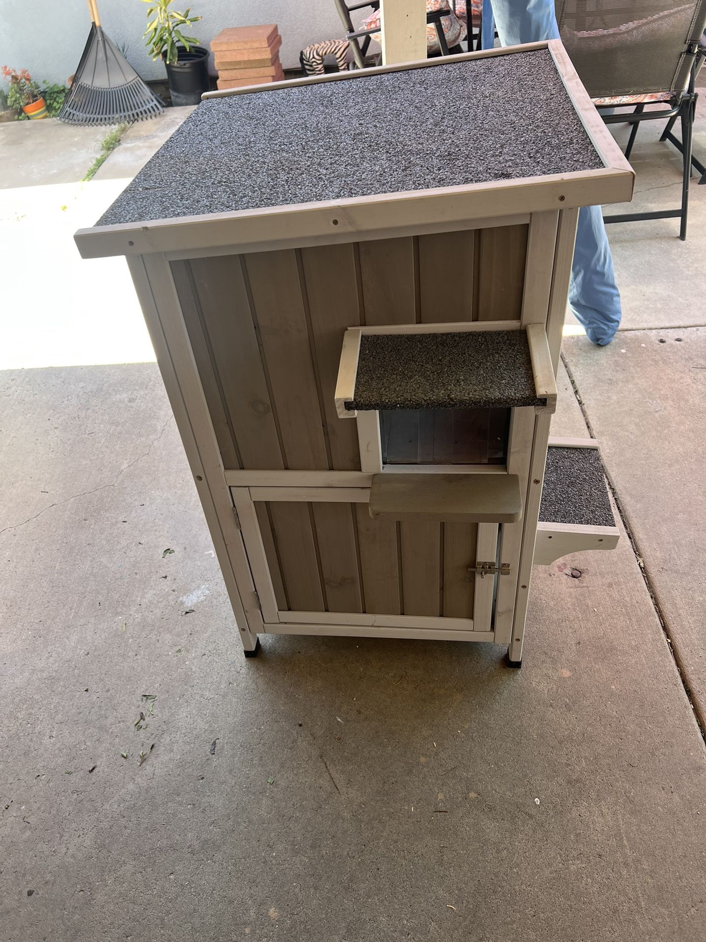 Cat House