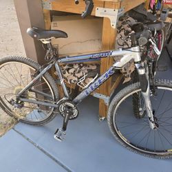 Trek 6700 Alpha ZX  Mountain Bike
