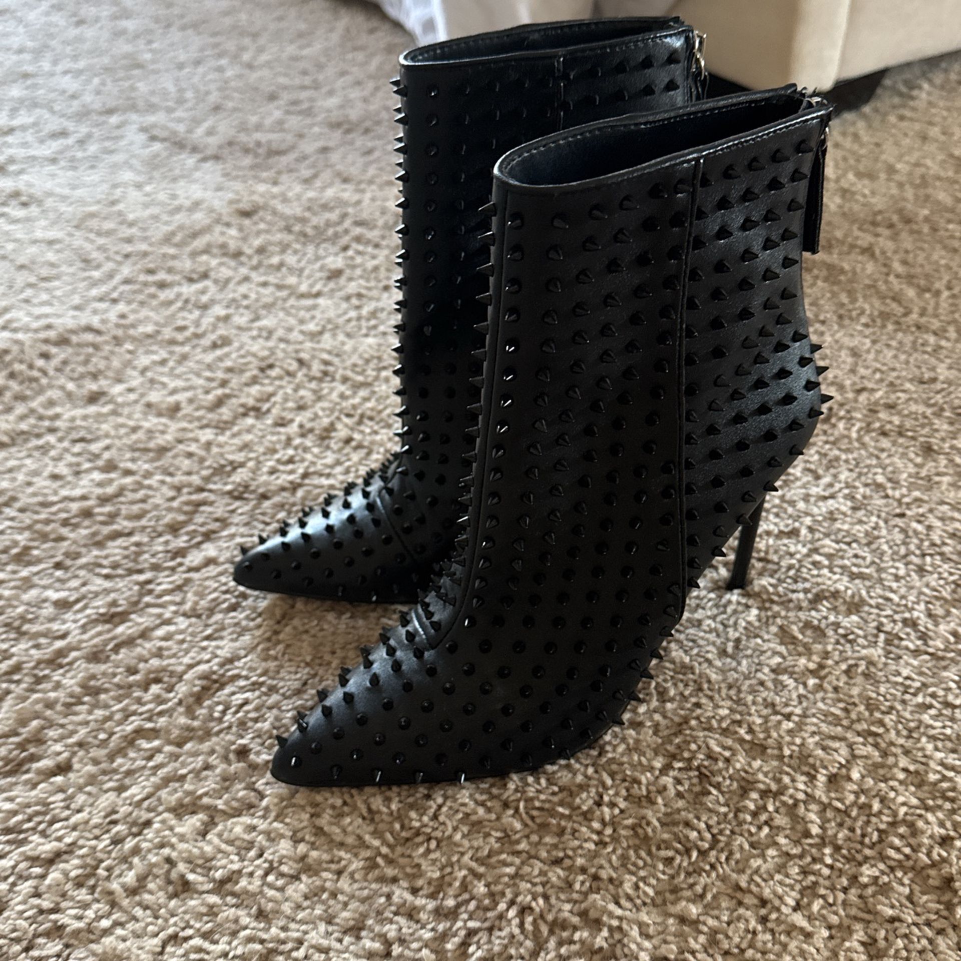 Steve Madden Boots (size 7.5 Women’s)