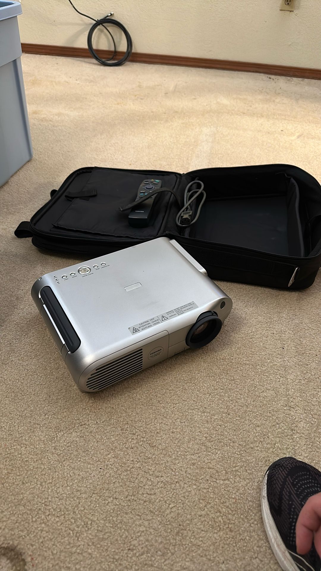 Toshiba Projector 