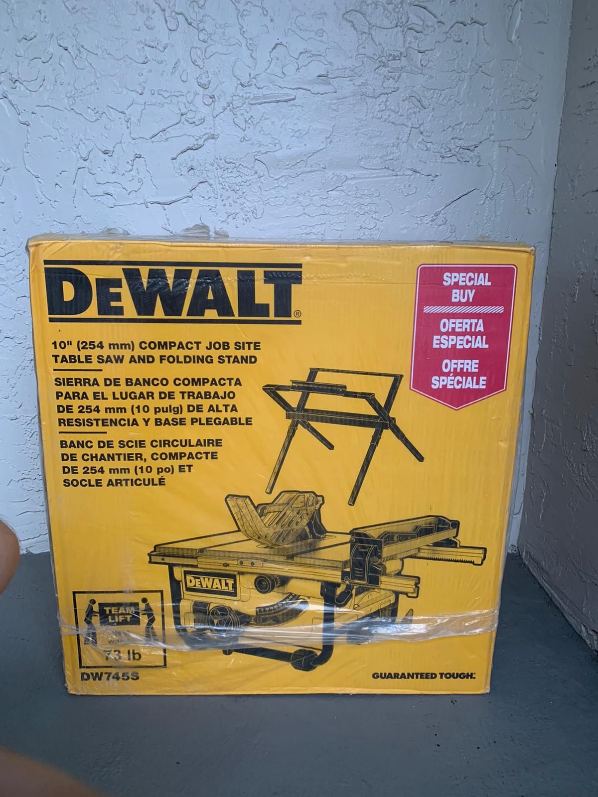 DEWALT Table Saw 10” + STAND