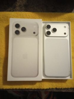 Apple iPhone 17 Pro Max with Box White Triple Camera