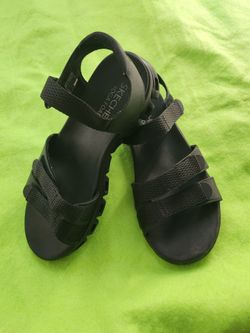 Skechers
