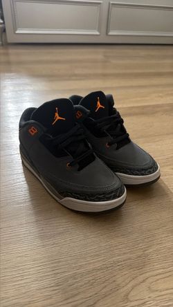 Air Jordan 3 Retro Grey Orange Sneakers
