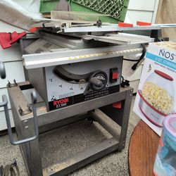 Table Saw With Accessories 