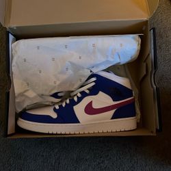 Air Jordan 1 Mid 'Royal Violet' sneakers, Size 13 Men