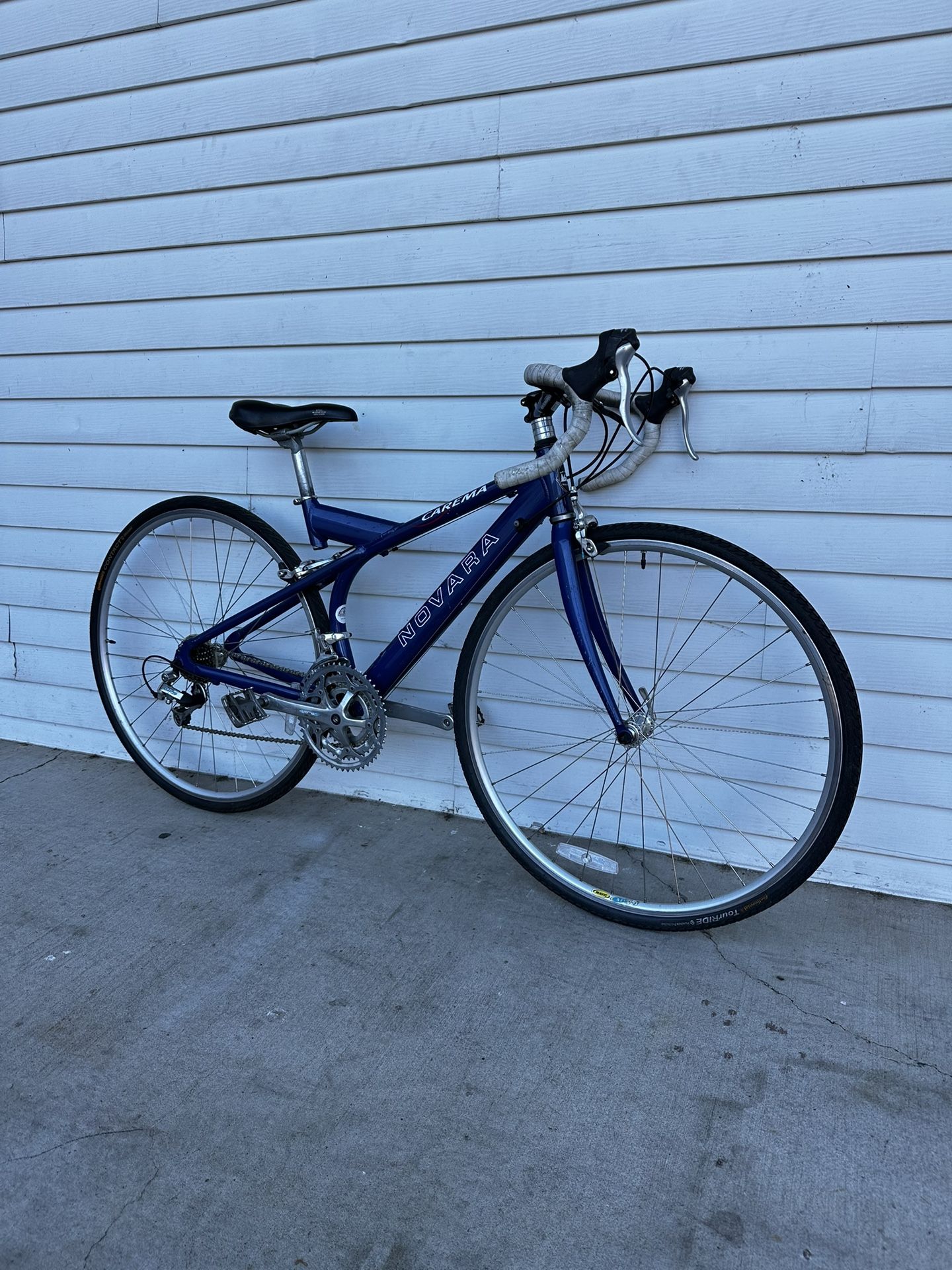 Novara Road Bike