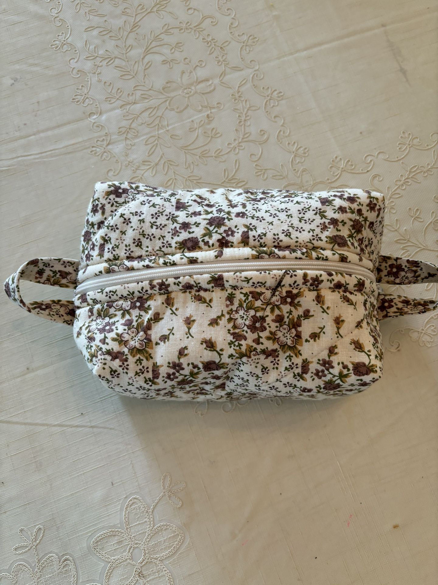 Boxy Pouch - New - Beige/Flowers- Fully Lined - Zipper Closure