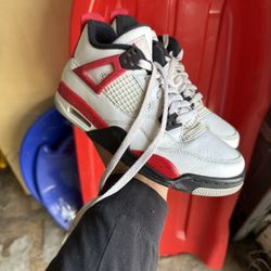Air Jordan 4 Retro (GS) Red Cement