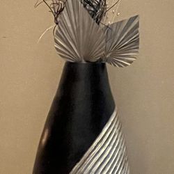 Z Gallerie Large Floor Vase w/artificial arrangement $50