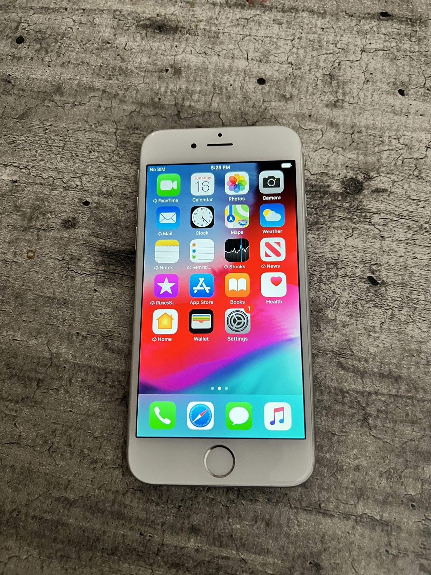 IPhone 6 16gb AT&T & Cricket 