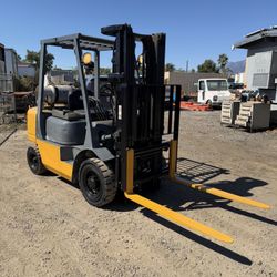 Forklift 