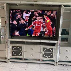 Tv Stand Set. Whole Set 