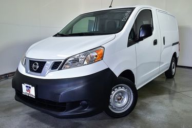 2015 NV200
