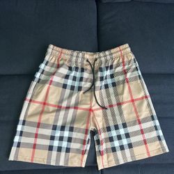 Burberry Shorts Size M
