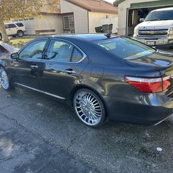 2007 Lexus LS 460