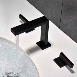 8 In. Widespread Luxury Sturdy Bathroom Faucet Solid Brass Matte Black