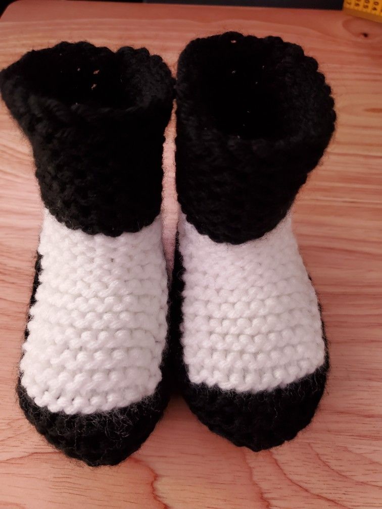 Baby Socks Hand Knitting Foot Warmers Size 0 -9month
