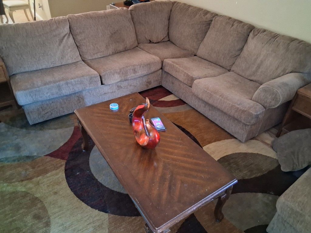 Sectional Couch 