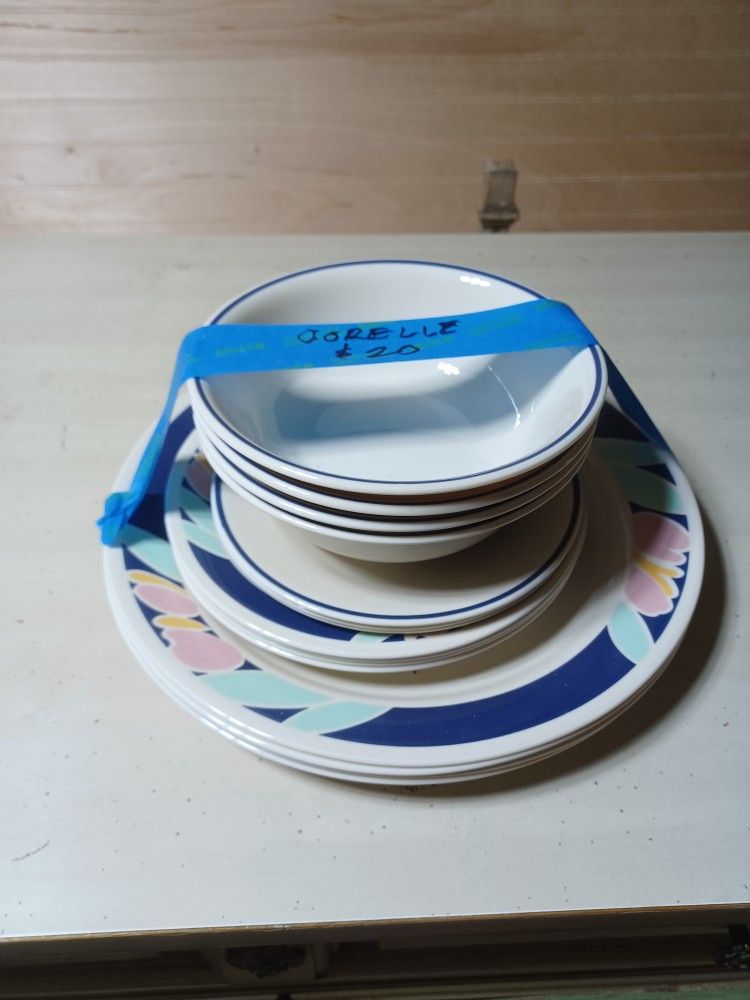 Vintage Corelle Dish Set