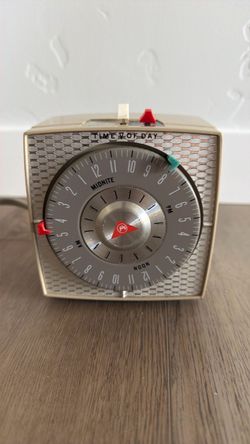 Vintage Time of Day Outlet Timer