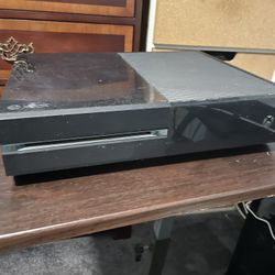 Xbox One (2 Controllers)