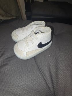 Baby shoes