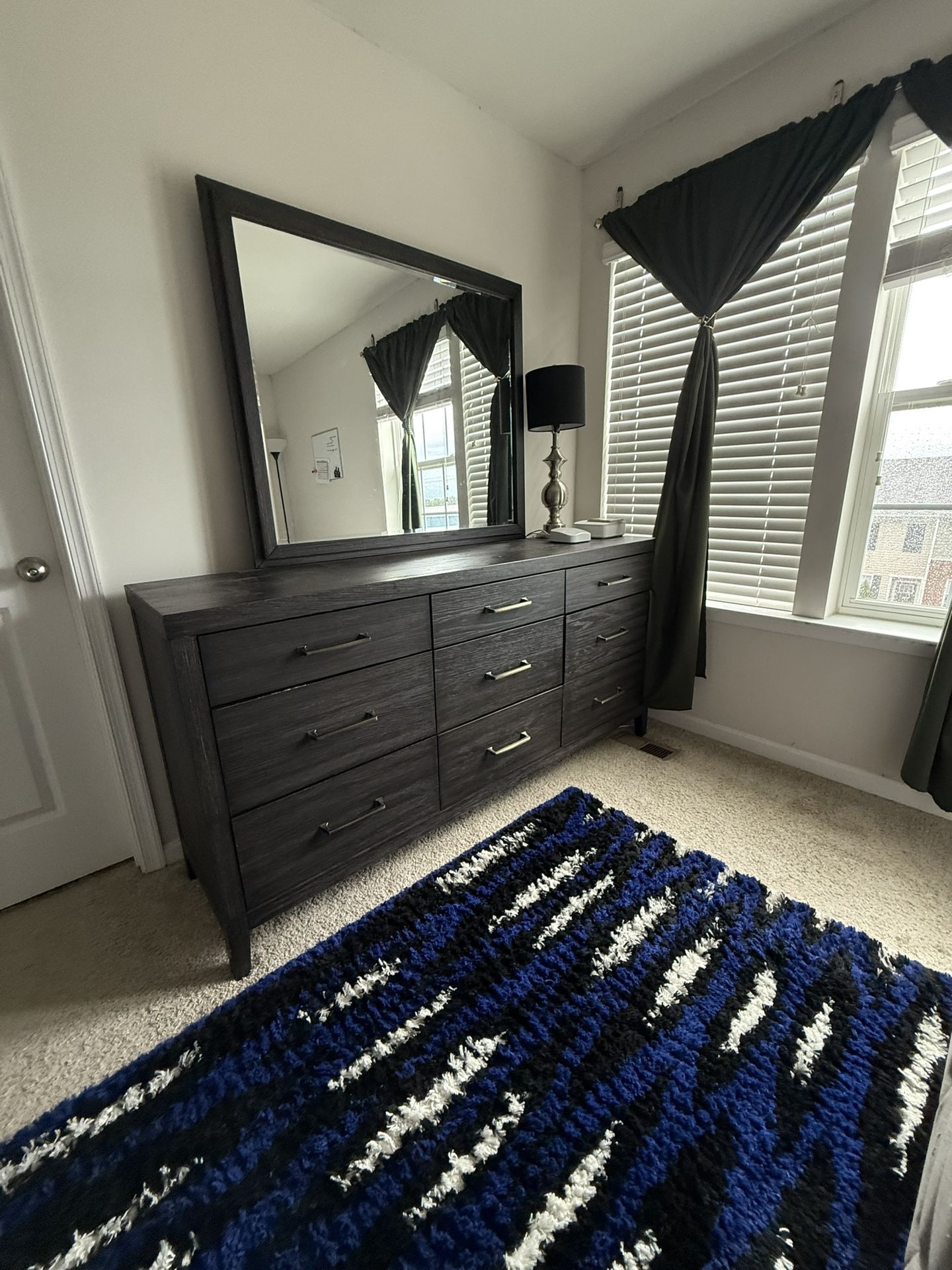 Dresser W/ Mirror
