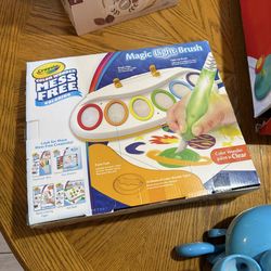 Crayola Color Wonder Magic Light Brush Painting Baby/Toddler/Kids