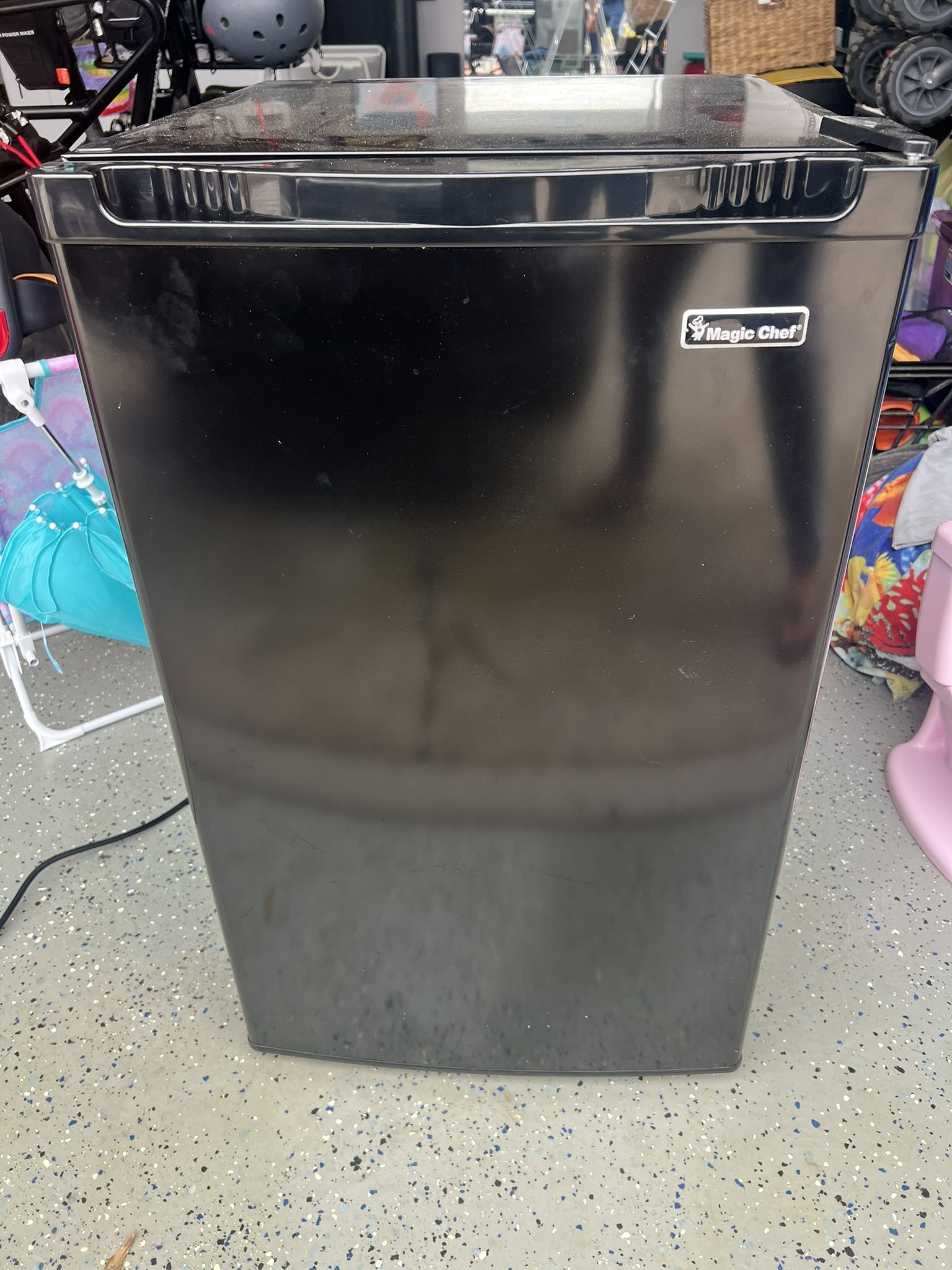 Mini Fridge Magic chef 4.4