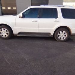 2003 Lincoln Aviator