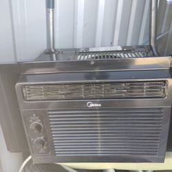 Midea Window Mount Single Room A/C Unit 