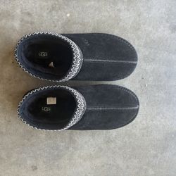 Ugg Black Slippers 