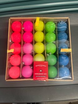 Wondershop 50-Count Shatter Resistant Ornament Set