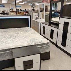 Bedroom Sets Starting at $599! 🚪✨ Delivery, Assembly, and Financing Available!