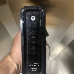 Motorola Arris SURFboard SB6121 Cable Modem