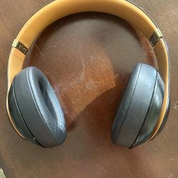 Beats Studio Pro