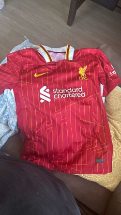 Nike Men’s Liverpool 2024/25 Home Kit