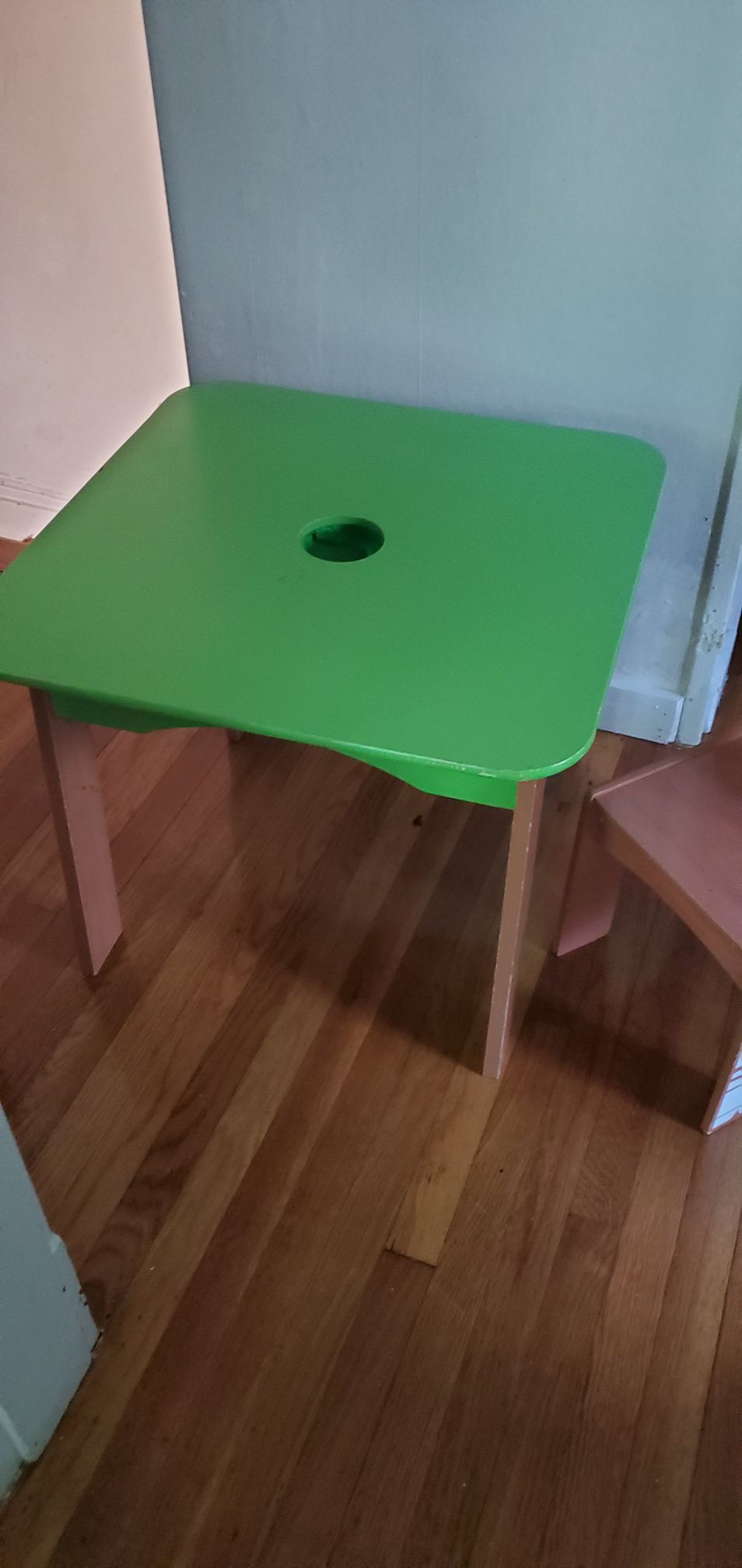 Kids play table with chair