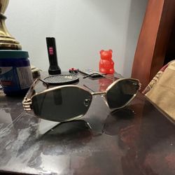 Unisex Sunglasses (glass Is Green)