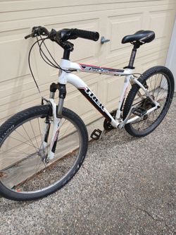 Trek 3 Series Mountain Bike M