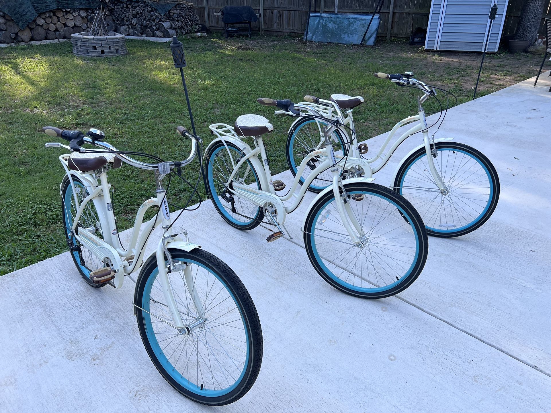 schwinn women's beach cruiser