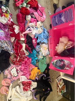 Build a bear closet with clothes and accessories
